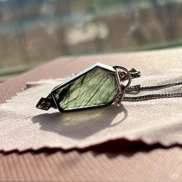 Green Rutile in Quartz Coffin Shape Handmade Sterling Silver Necklace - Picture 8 of 13